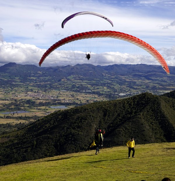 Quels sont les meilleurs spots pour le parapente dans les Alpes italiennes?